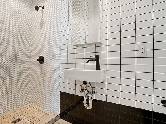 5th image of 1634 Church Ave #305