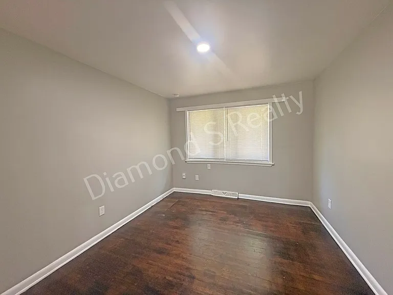 3209 E Gasconade St — Photo 11