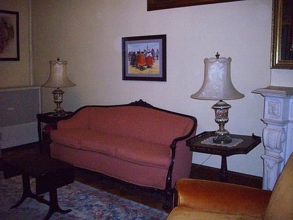 5th image of 372 Fairmount Ave