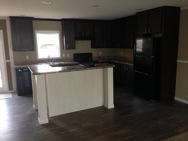 2nd image of 1504 Trotter Way #00
