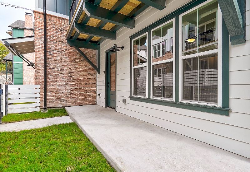1st image of 3809 Valley View Rd #13