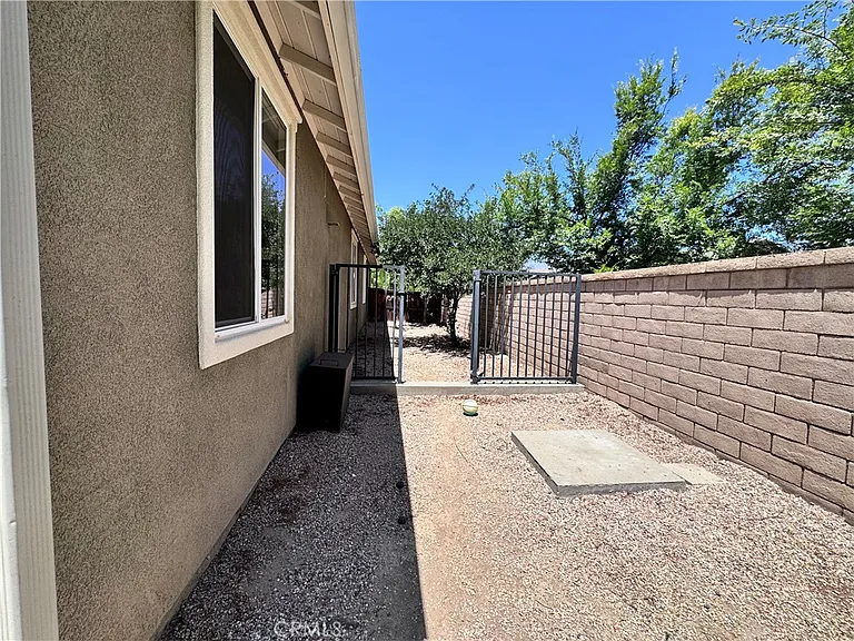 1497 Belle St — Photo 19