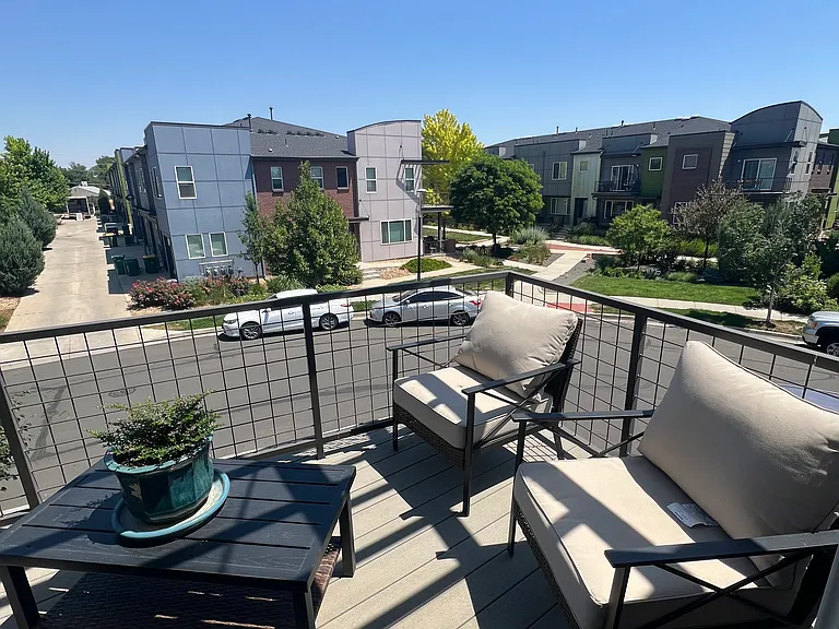 2050 W 67th Pl — Photo 5