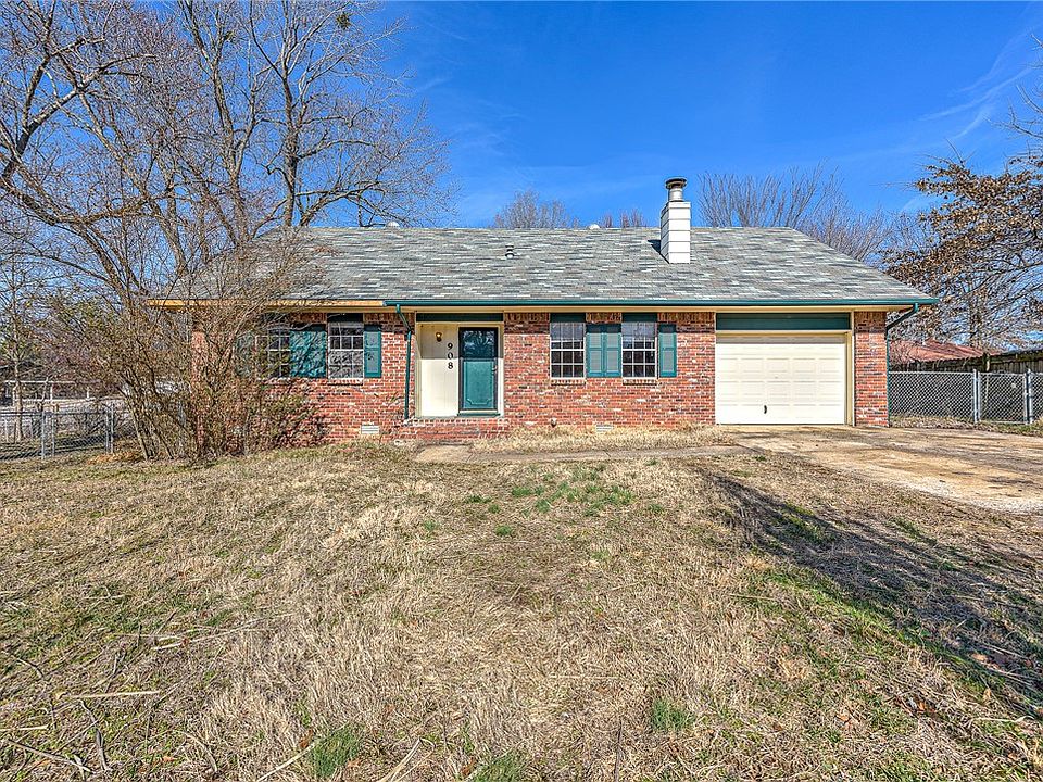 908 W Lorena Ln, Fayetteville, AR 72701 | Zillow