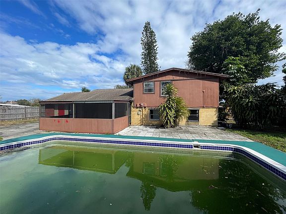4th image of 1610 Flagler Boulevard
