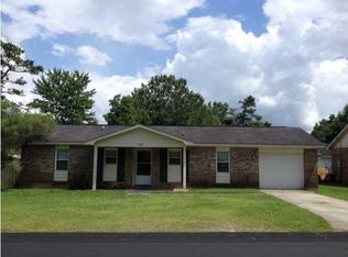 102 Heather Dr, Summerville, SC 29486