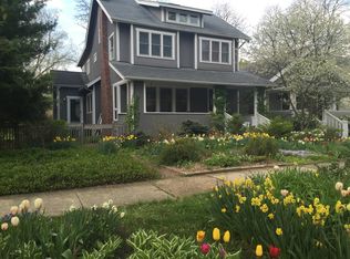 2418 Noyes St, Evanston, IL 60201