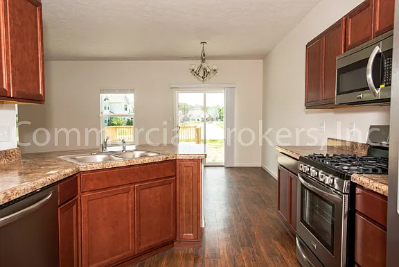 3226 Jasmine Ct — Photo 9