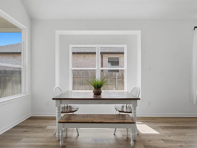 12528 Cockatto Xing — Photo 14