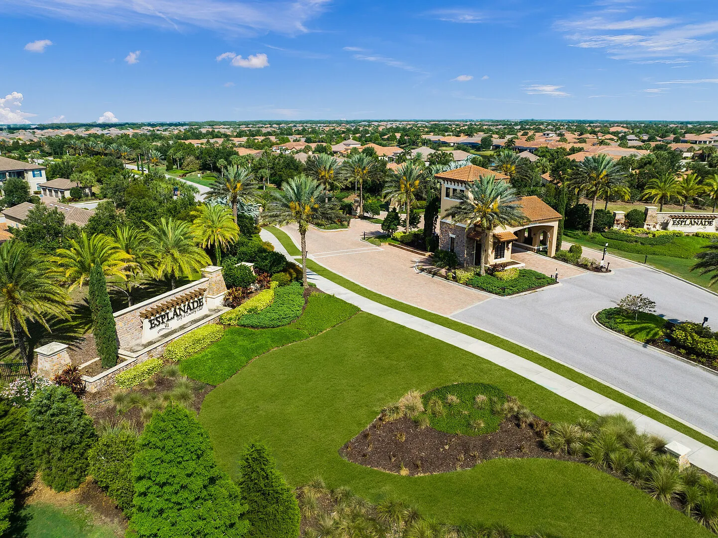 Esplanade Lakewood Ranch — Photo 4