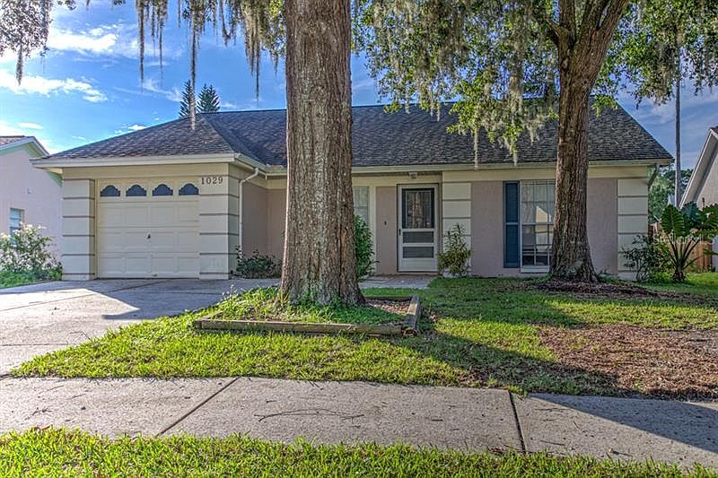 1029 Hardwood Dr, Valrico, FL 33596 Zillow
