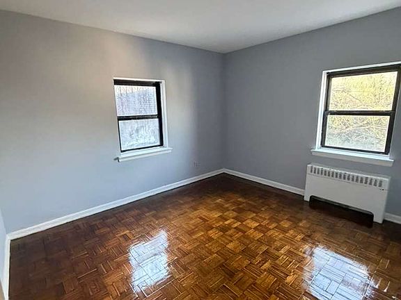 3rd image of 425 Mount Prospect Ave APT 104