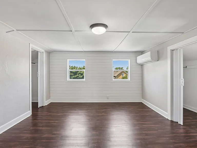 2027 N Main St #1B — Photo 13