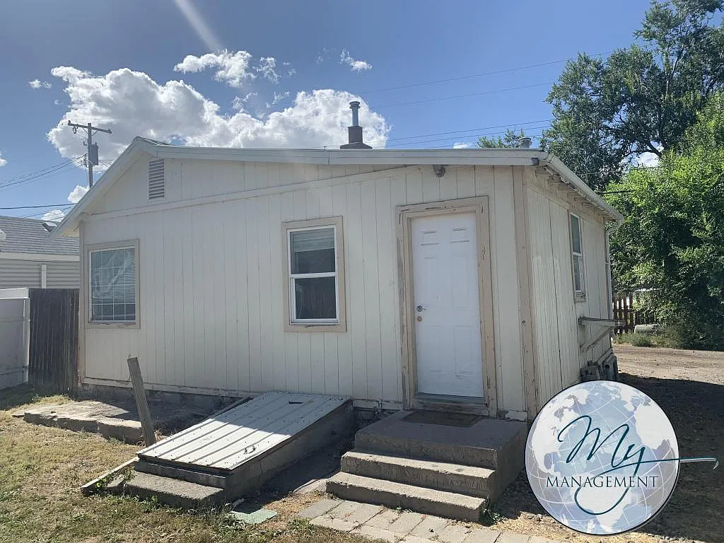 $950 | 1-bed 1-bath House | 246 B Lois St, Twin Falls, ID — Photo 1