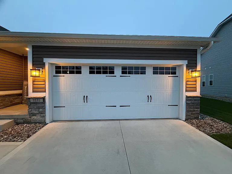 5535 Spanish Bay St SE — Photo 2