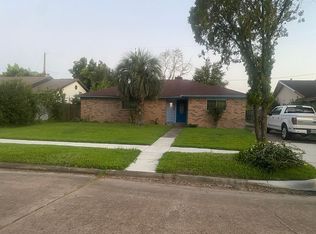 5426 Bungalow Ln, Houston, TX 77048