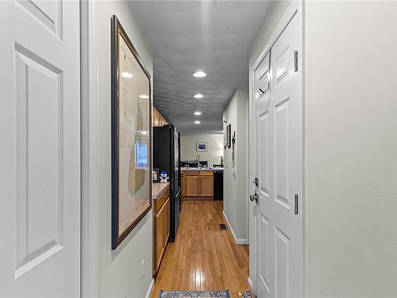 4th image of 450 Providence St Unit 39