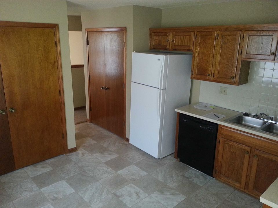 2nd image of 515 Sky Vue Dr APT B