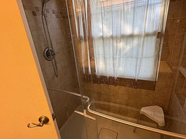 11036 Wandering Oaks Dr