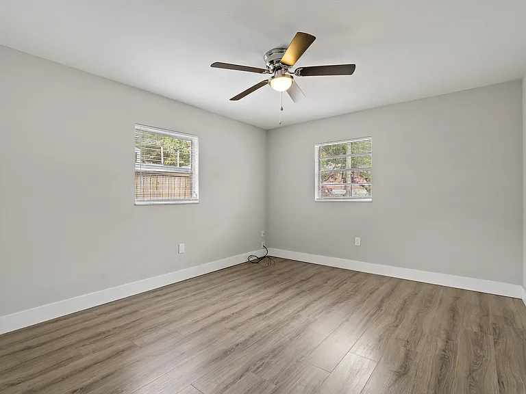 3810 S Randall St #B — Photo 35