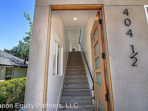 4th image of 404 1/2 N La Fayette Park Pl
