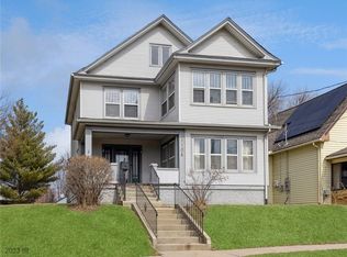 1106 Maple St, Des Moines, IA 50316