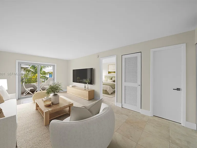 1610 Lenox Ave #316 — Photo 1