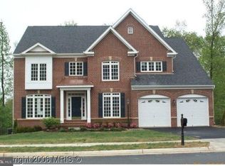 3694 Stonewall Manor Dr, Triangle, VA 22172