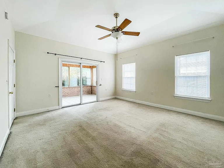 724 Ladner Dr — Photo 44