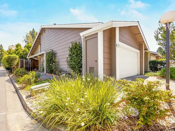 2402 Heathrow Ln, San Leandro, CA 94577