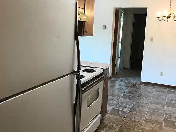 2nd image of 124 12th St S APT 6