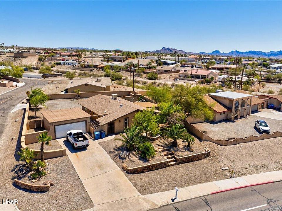 1st image of 124 Acoma Blvd N