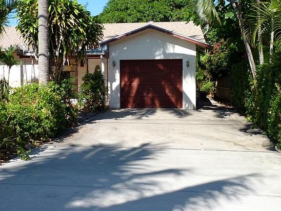 2nd image of 301 SE 34th Ave