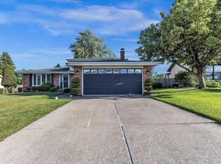 700 Cherry Hill Rd, Dyer, IN 46311