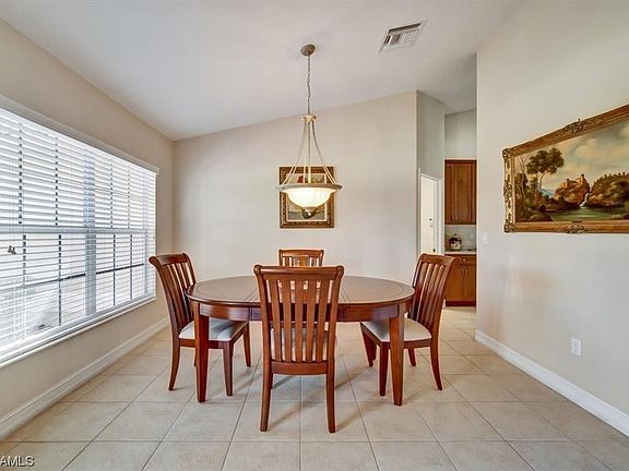 4th image of 5022 SW 20th Place Cpe