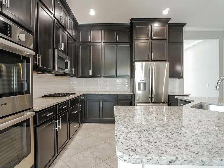 124 Willow Lake Dr — Photo 8
