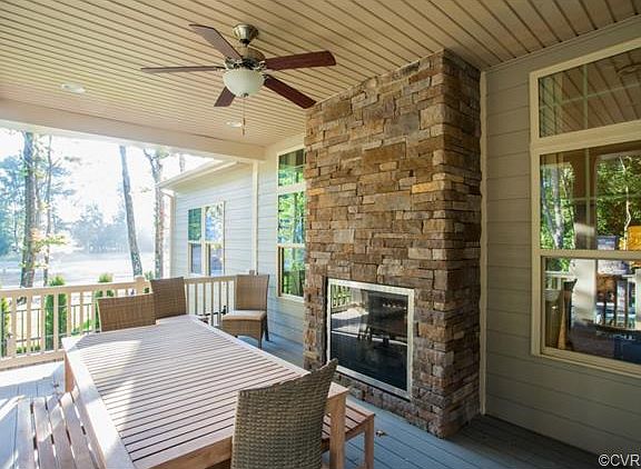 4th image of 9648 Landcastle Dr