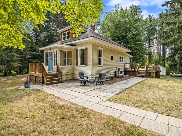 6707 W Decker Rd, Ludington, MI 49431