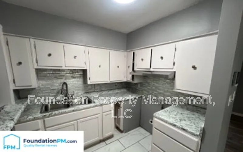 3 bed, 1.5 bath, 1144 sqft, $1,200 — Photo 3
