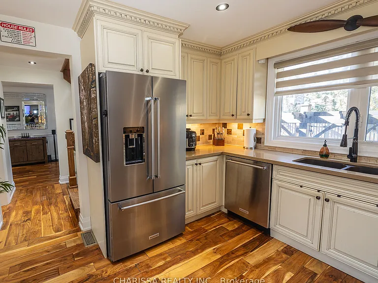60 Belvedere Dr — Photo 10
