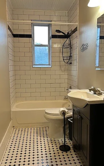 113 Walton St #C — Photo 8