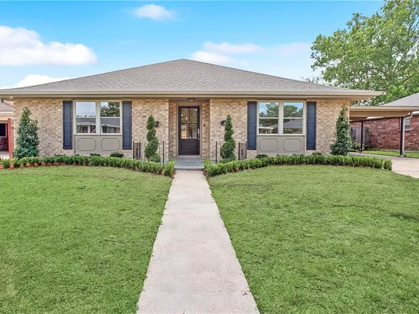 81 Sedgefield Dr, Harahan, LA 70123