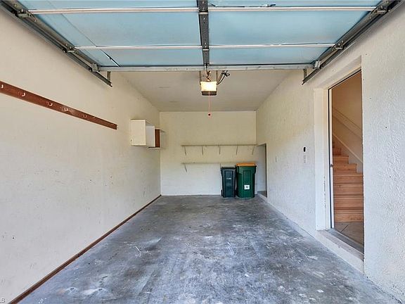 3rd image of 7275 Ascot Ct