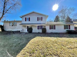 3048 Shady Nook Rd, Slatington, PA 18080