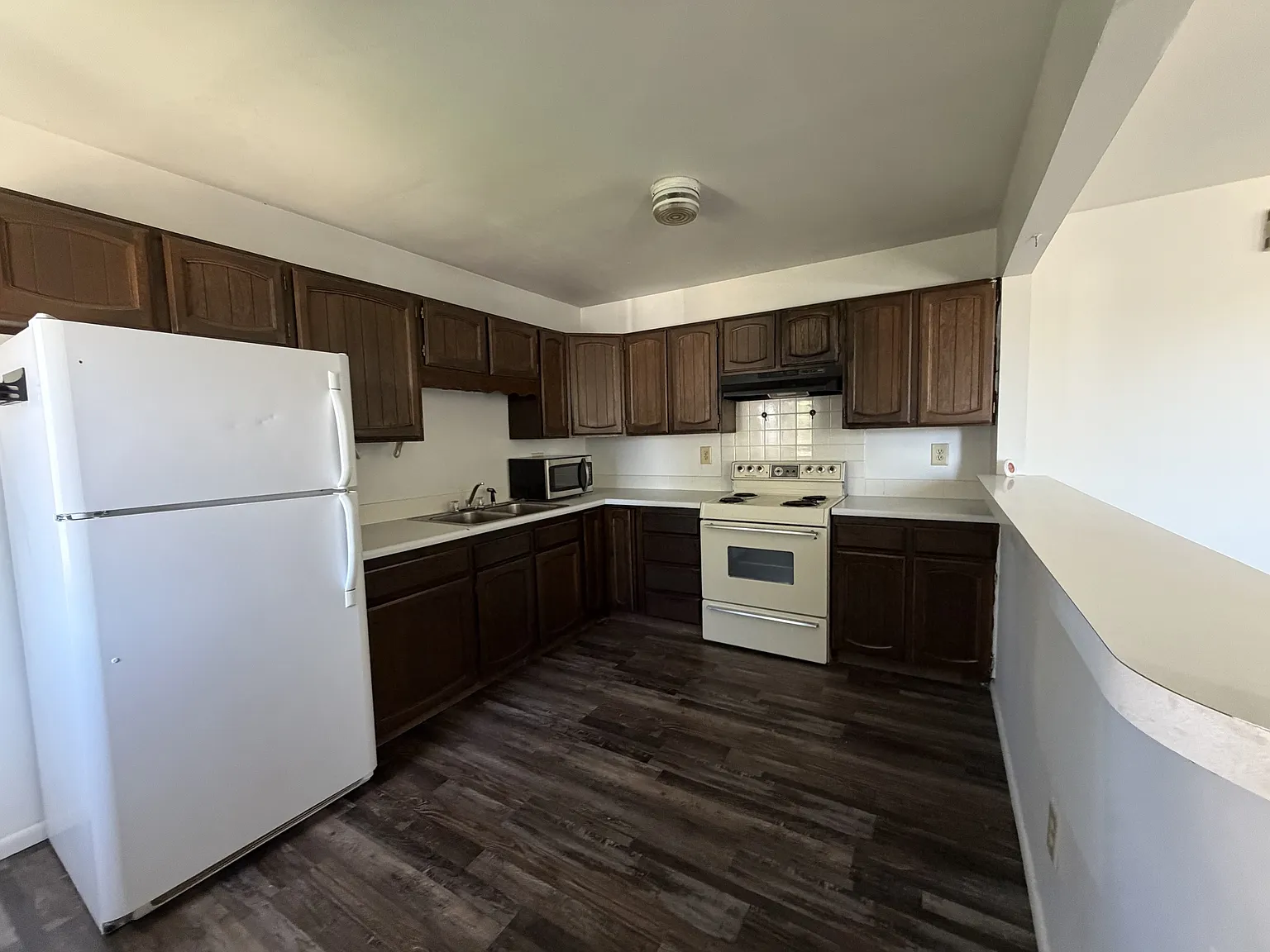 116 Sunset Dr — Photo 3