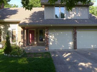 3450 S Kings Ave, Springfield, MO 65807