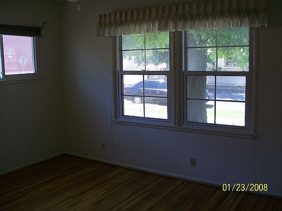 5th image of 7506 Bloomington Ave