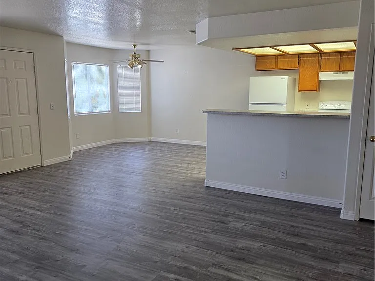 6553 McRae Ave #201 — Photo 7
