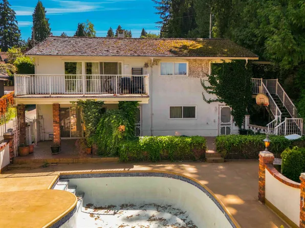 7581 Burris St, Burnaby, BC V5E 1Z1