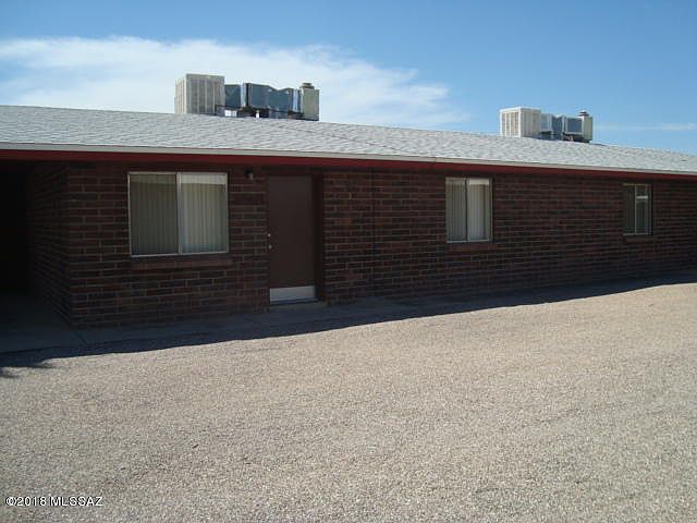 1st image of 2947 N Palo Verde Ave